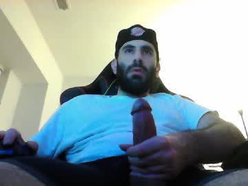 Hot Hairy Straight Dude Loves To Jerk Off On Webcam